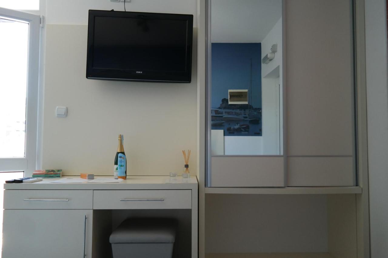 Kuca Radovic Hotel Petrovac Buitenkant foto