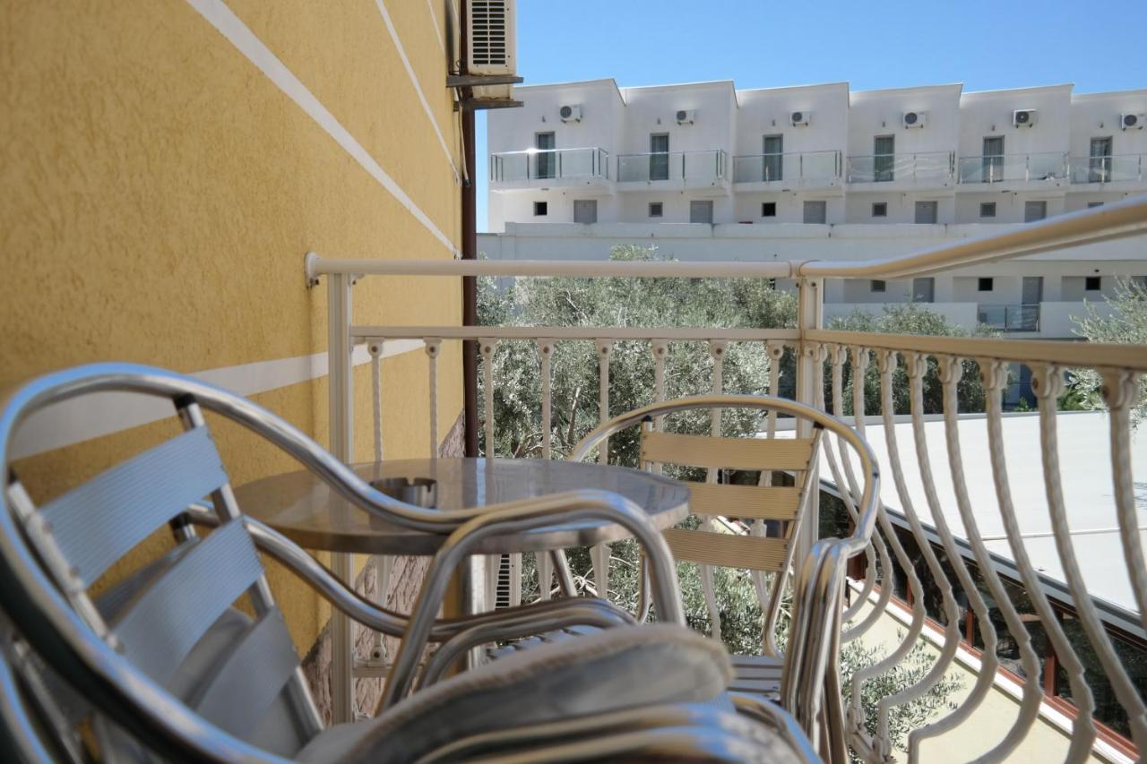 Kuca Radovic Hotel Petrovac Buitenkant foto