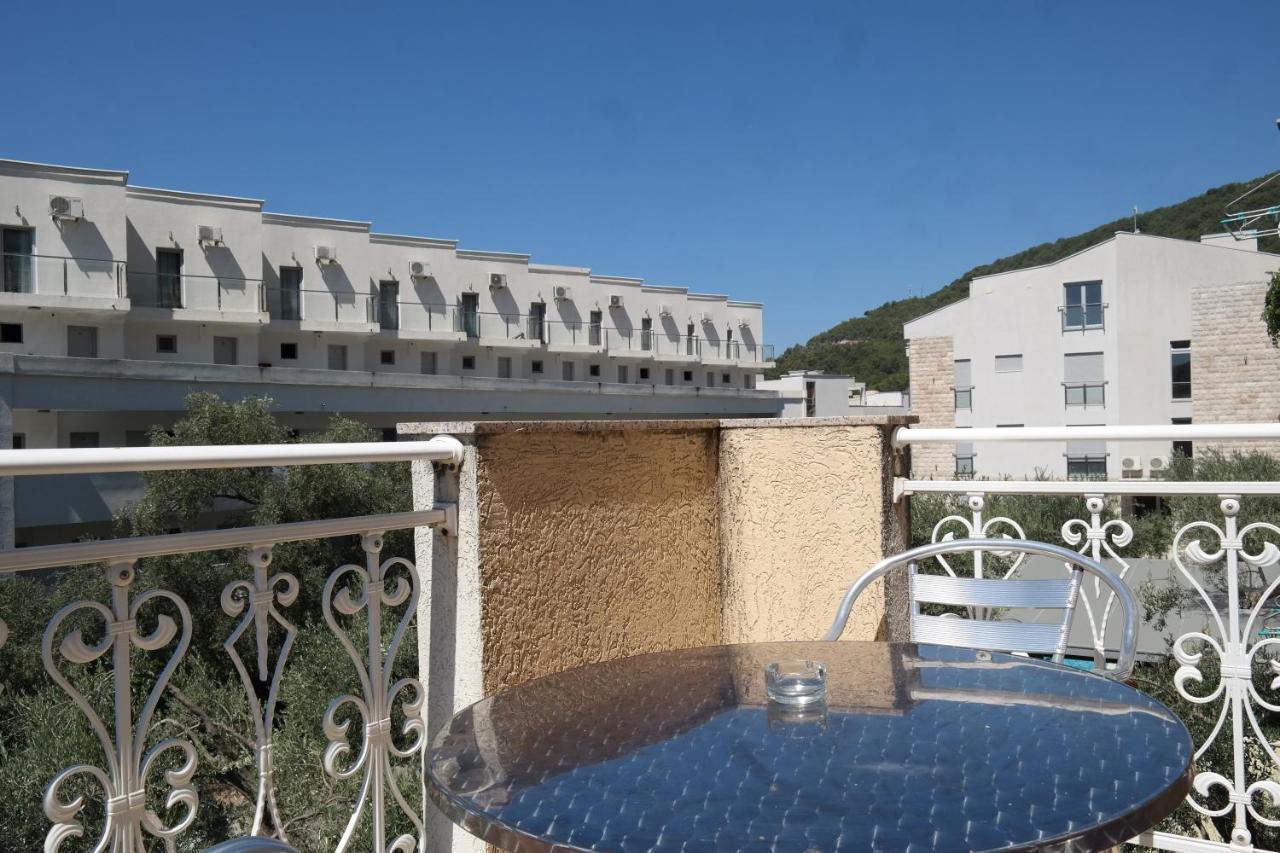 Kuca Radovic Hotel Petrovac Buitenkant foto