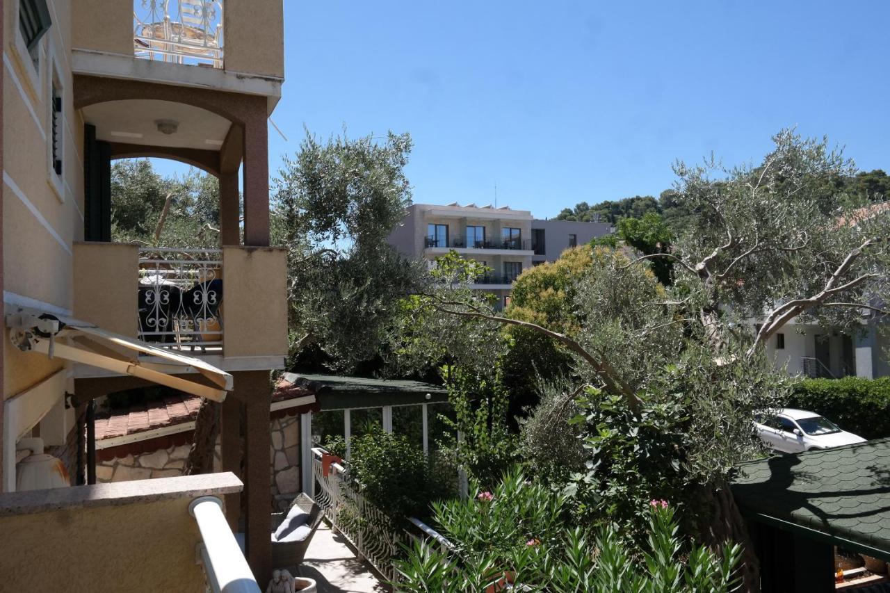 Kuca Radovic Hotel Petrovac Buitenkant foto