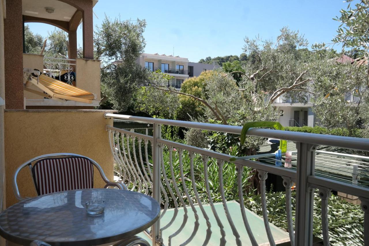 Kuca Radovic Hotel Petrovac Buitenkant foto