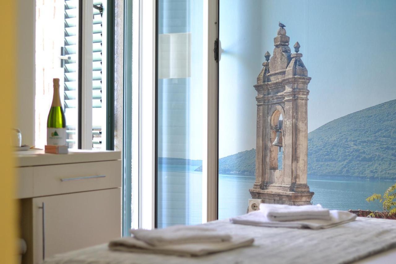 Kuca Radovic Hotel Petrovac Buitenkant foto