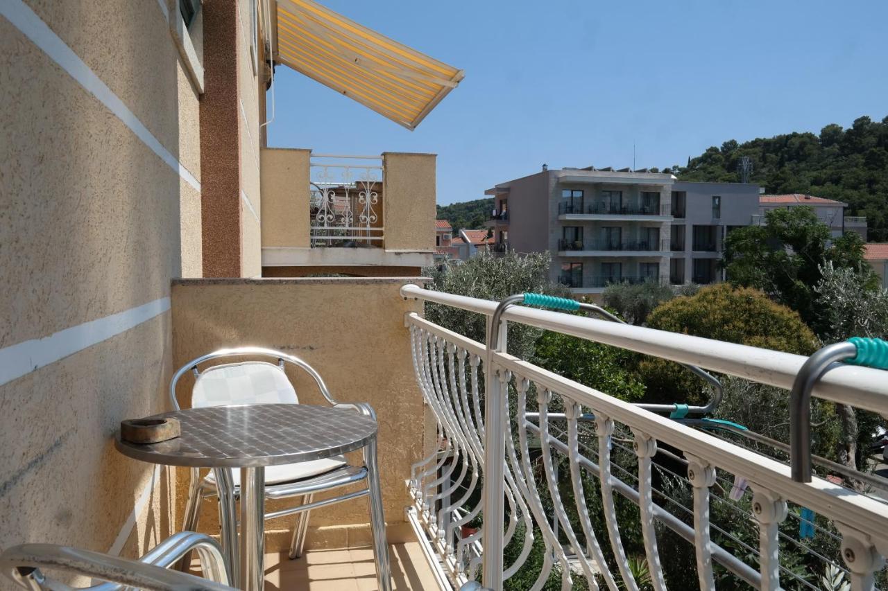 Kuca Radovic Hotel Petrovac Buitenkant foto