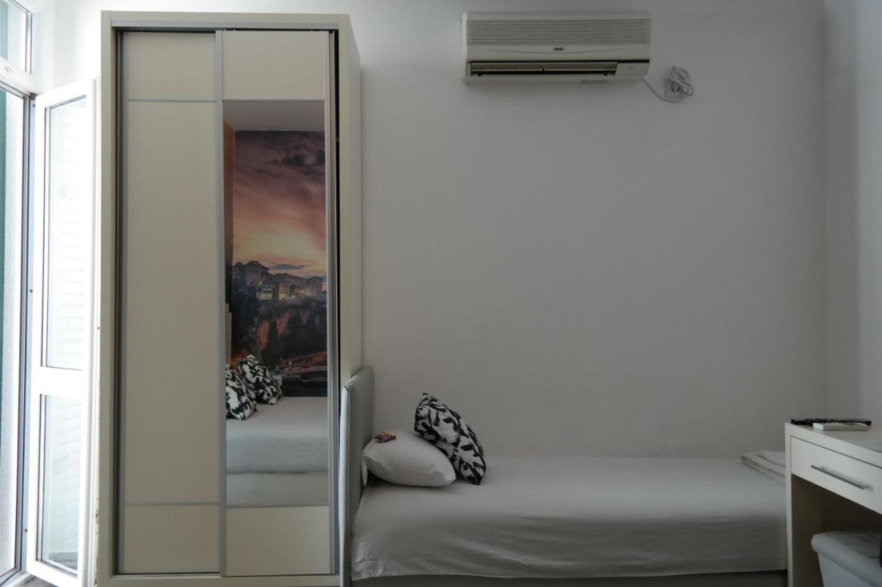 Kuca Radovic Hotel Petrovac Buitenkant foto