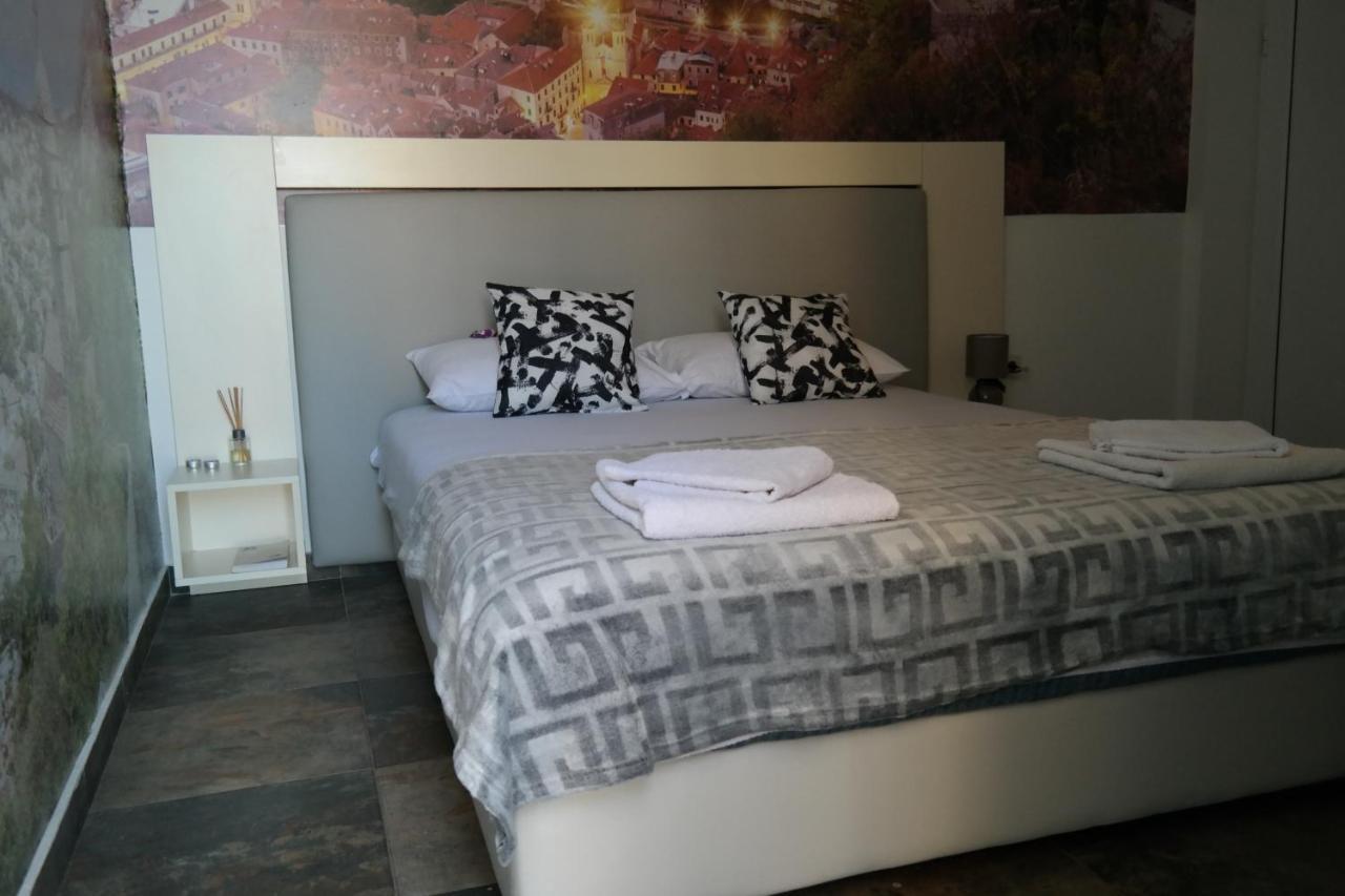 Kuca Radovic Hotel Petrovac Buitenkant foto