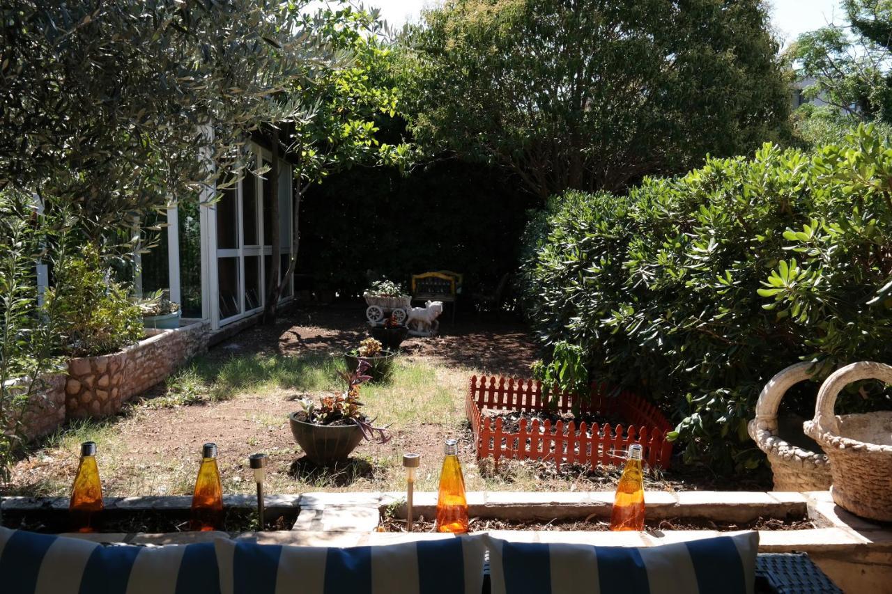 Kuca Radovic Hotel Petrovac Buitenkant foto