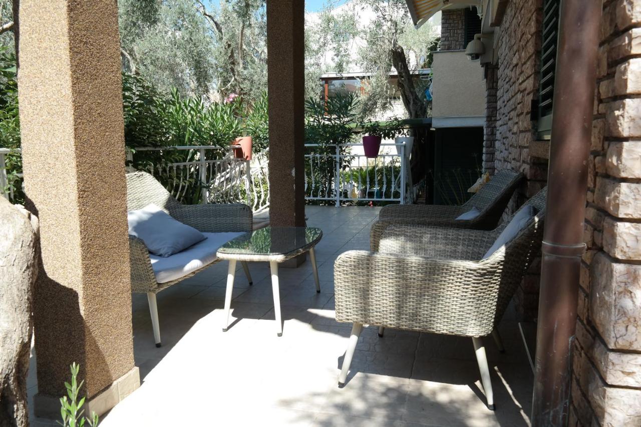 Kuca Radovic Hotel Petrovac Buitenkant foto